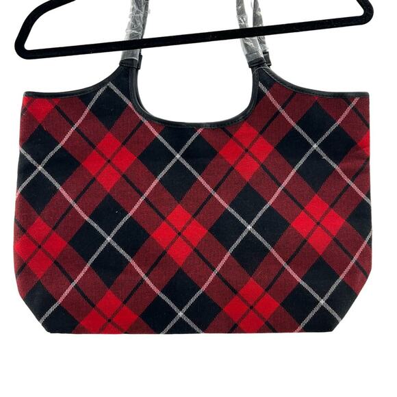 VICTORIAS‎ SECRET New Red/BlackTartan Plaid Magnetic Closure Shoulder Tote Bag - Picture 5 of 10